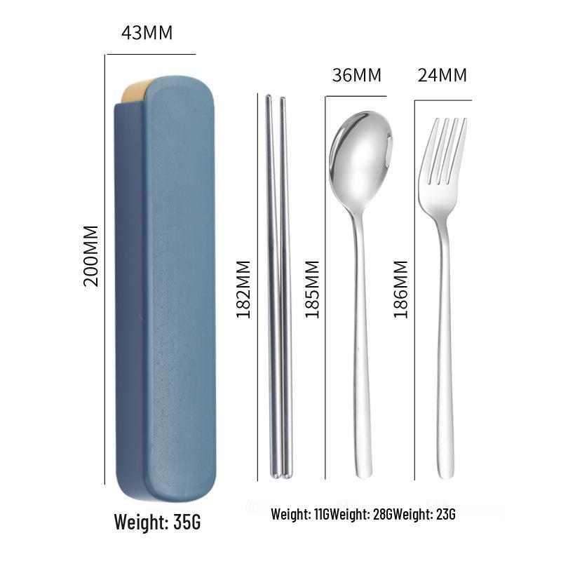 Spersonalizowany Zestaw Sztućców Ze Stali Nierdzewnej na Zewnątrz: Łyżka, Widelec i Pałeczki w Przenośnym Pudełku Prezentowym.
