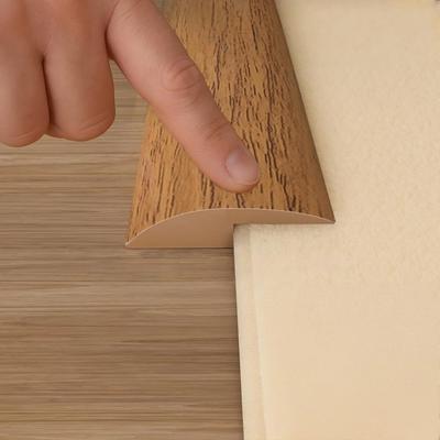 Self Adhesive Floor Height Transition Strip Carpet Edge Trim Plastic Floor Sealing Strip Home Decoration Floor Edge Trim Strip