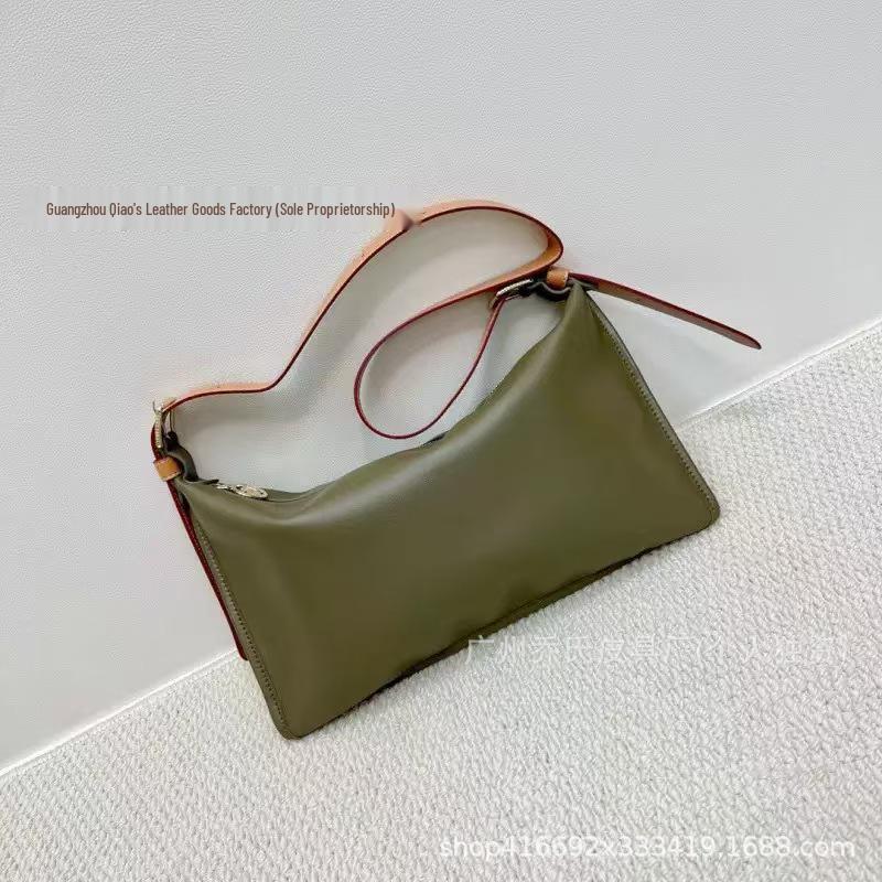 

2025 Dragon Inlay Smoo Series Lambskin Geometric Women s Shoulder Crossbody Bag, Large Capacity, Wang Manyu Style