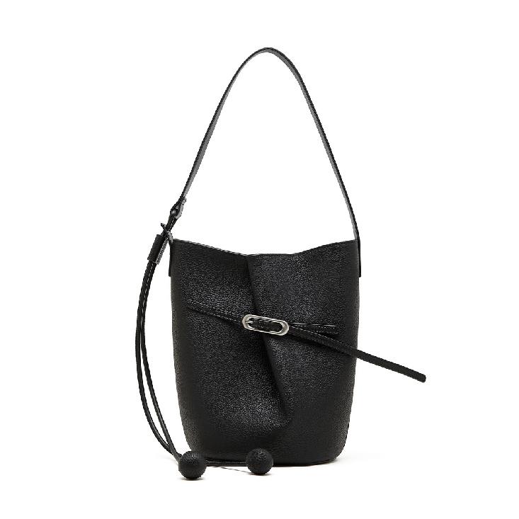 Fashion Top Layer Cowhide Bucket Bag Niche Design Sense Simple Commuting Large Capacity Versatile Shoulder Bag Genuine Leather Women's Bag