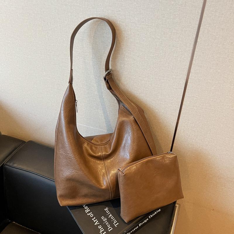2025 Retro Large-Capacity Tote: High-End, Versatile Women's Luxury Shoulder & Crossbody Bag