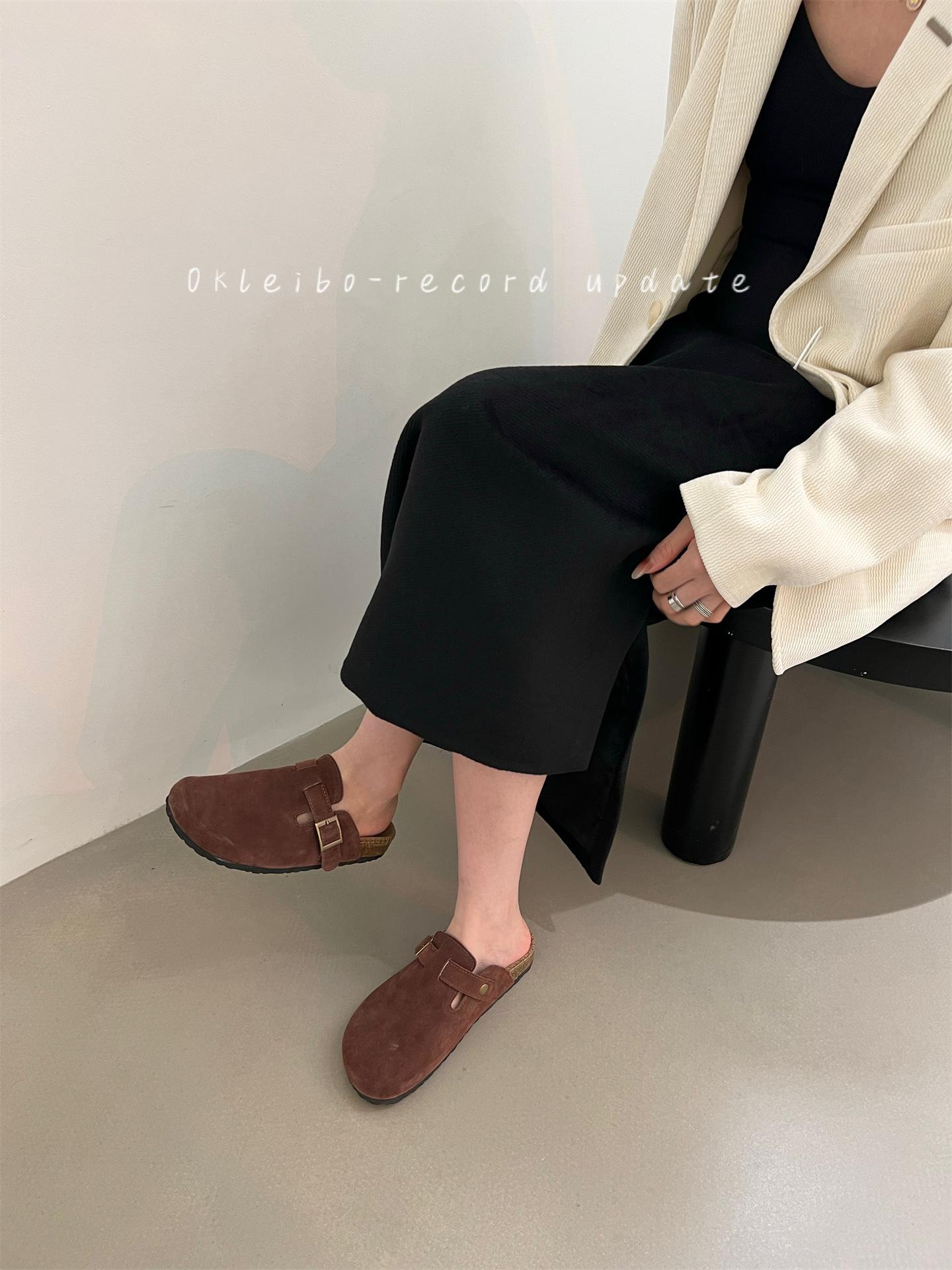 

Women s leather comfortable cork bottom flat bottom cowhide Boken casual solid color bag head slippers set feet 39 коричневий
