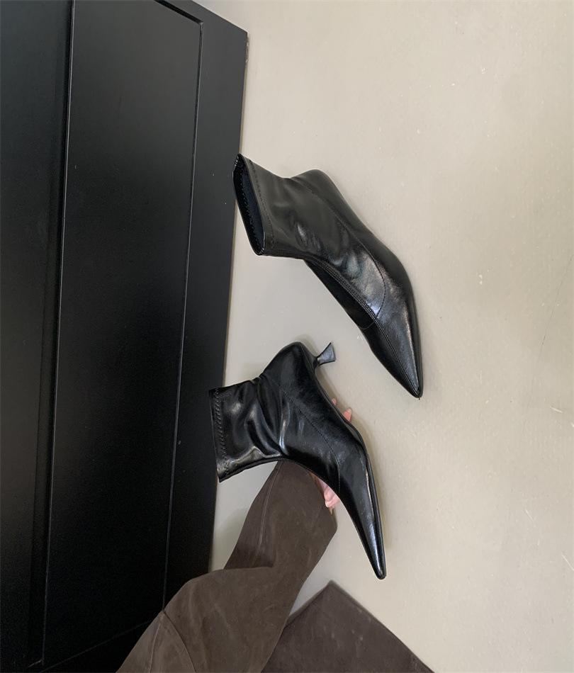 2025 Autumn New Fashion Soft Leather Back Zipper Low Tube Pointed Head Thin Heel Thin Internet Celebrity Martin Short Boots Women