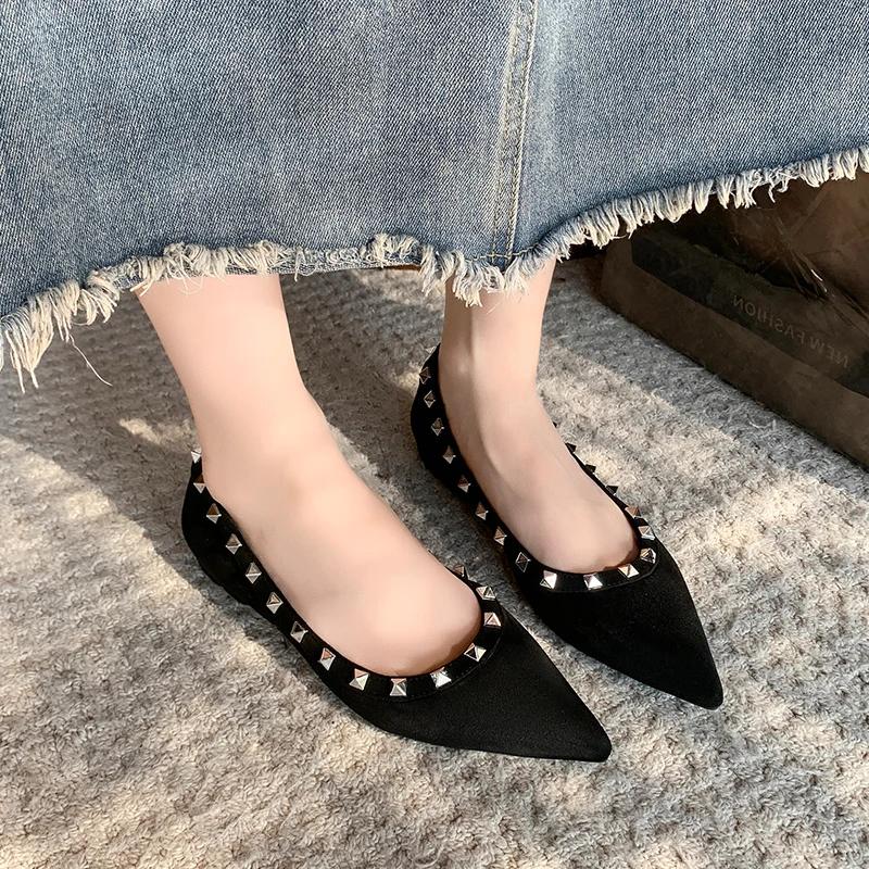 Fashion pointed rivet single shoes women's spring and autumn new French temperament shallow suede high heels inner heightening