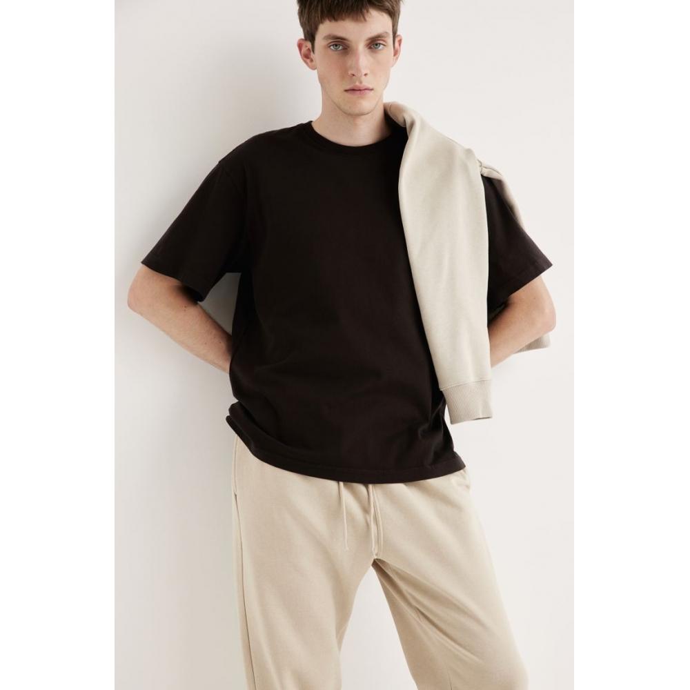 

Футболка HM Loose Fit Sleek Look, коричневая XS