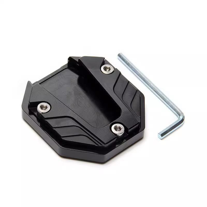 Scooter and Motorcycle Accessories, Extended Foot Pad Support Plate, Aluminum Alloy Foot Side Bracket, Convenient and Practical