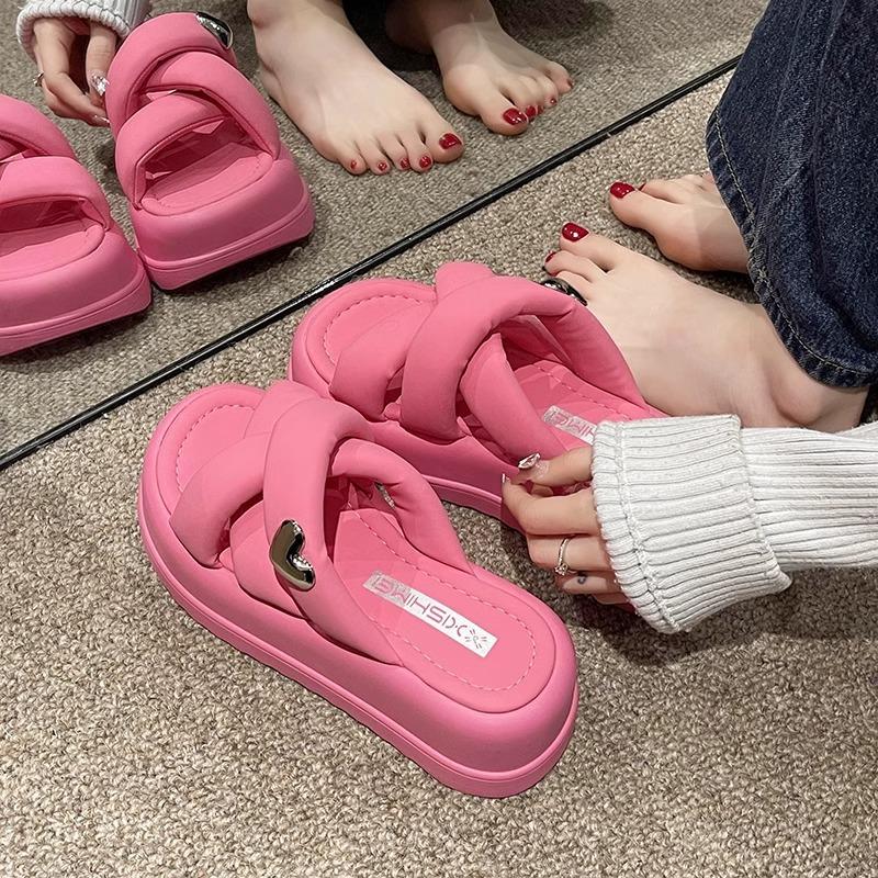Cool Slippers Female Summer Wear 2025 New Fairy Style with Skirt Platform Beach Sandals Fashion Pregnant Women One-word