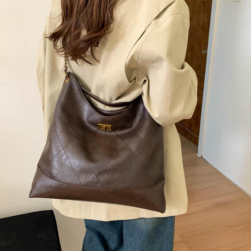 Premium Rhombus Chain Bag Women's 2025 New Autumn and Winter Shoulder Bag Large Capacity Popular Merad Tote Bag