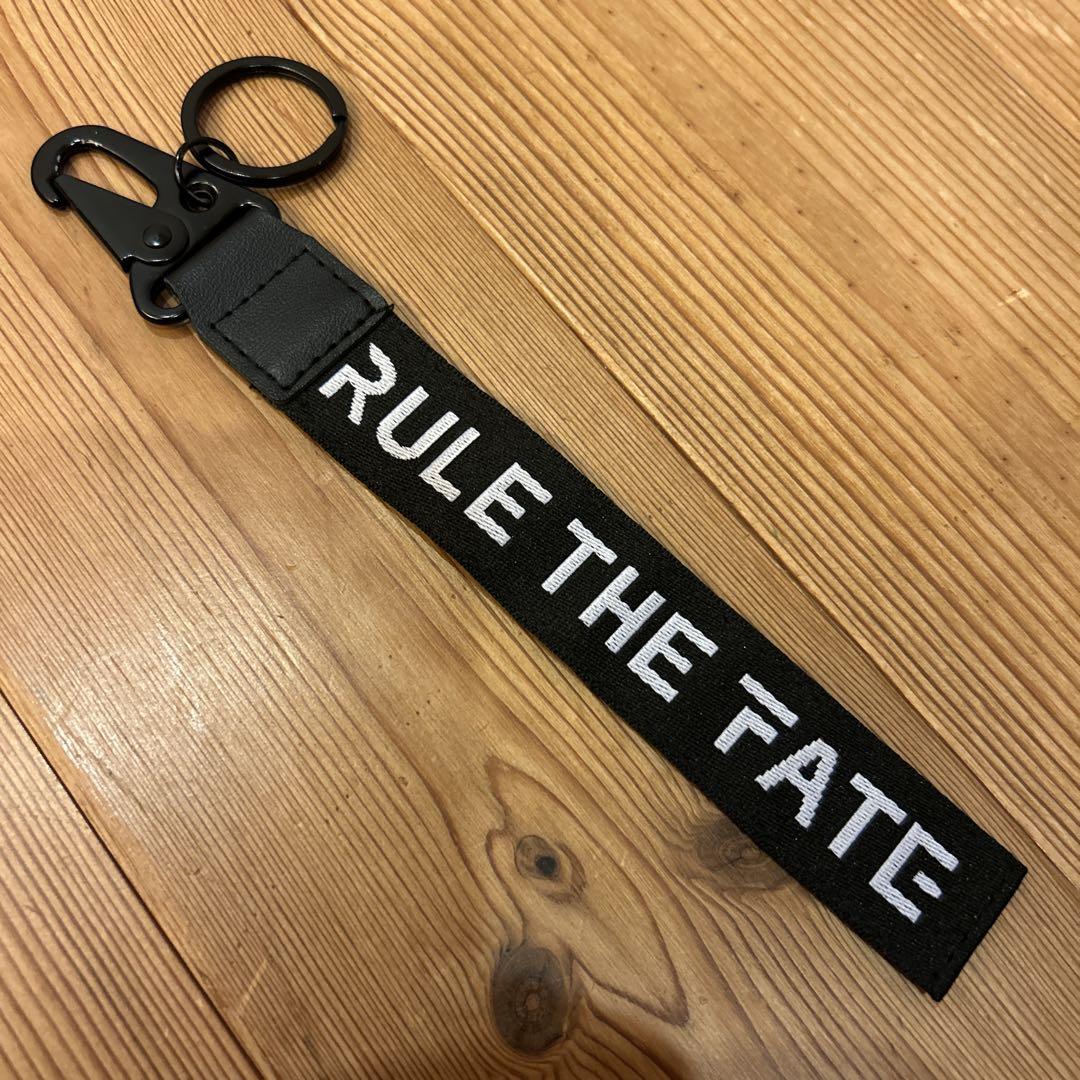 

[USED] RULE THE FATE Keychain
