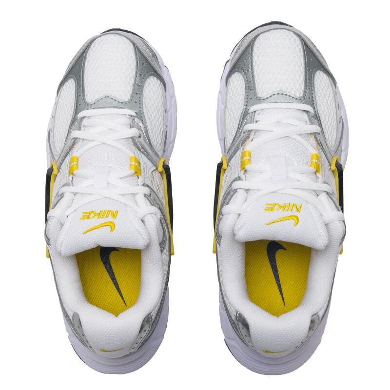 Nike Women's V5 RNR Series Casual Shoes