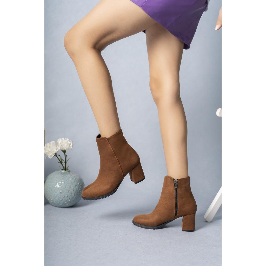 Women's Black Vegan Leather Heeled Boots Qadn Qara