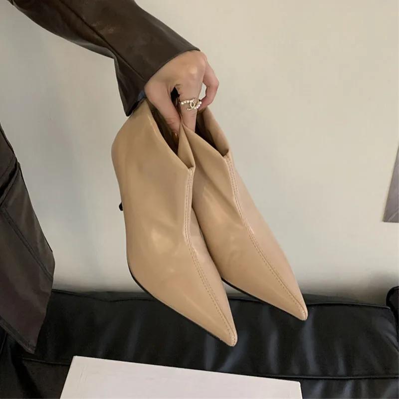 Fashion Elegant Black Soft Leather Ankle Boots Women Sexy Pointy Toe High Heels Fashion Back Zipper Design Boots for Women Winter Pumps