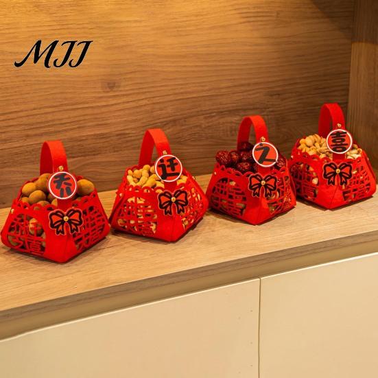 Housewarming Gift Holder 4 Pcs DIY Basket with Handle, Non-woven Fabric Red Basket, Decorative Snack Organizer Good Luck Handheld for Chinese