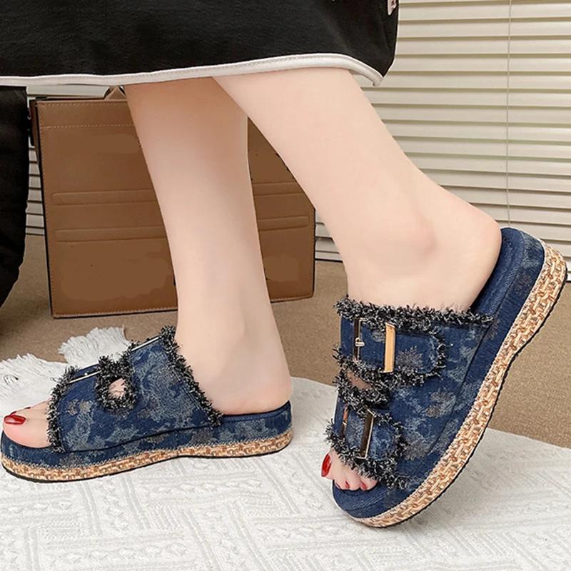Fashion Fashion Double Buckle Denim Slippers Women New Comfort Thick Bottom Sandal Woman Summer Stylish Med Heel Platform Slides Mujer