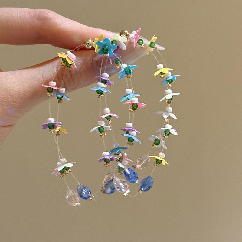 Glas-Pailletten-Fransenblumen-Ohrstecker, kleiner frischer Design-Ohrstecker, hochwertiger Frühjahrs- und Sommer-Modeohrstecker, Damen
