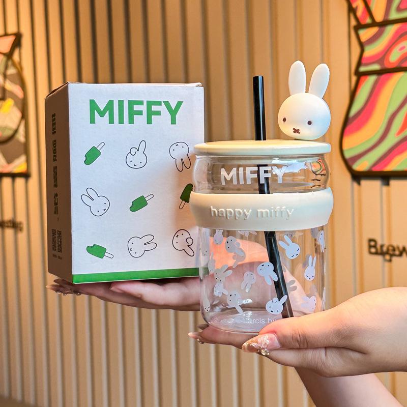 Süße hochwertige Glas-Wasserbecher für Jungen und Mädchen, hochwertige Trinkbecher mit Deckel und Strohhalm, Geburtstagsgeschenk