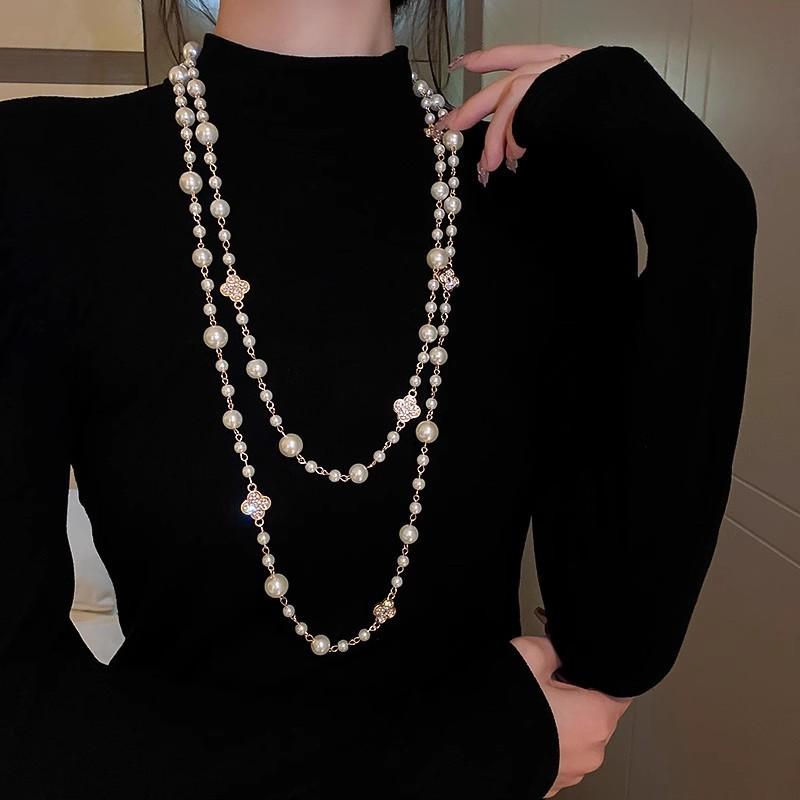 French Light Luxury Diamond-encrusted Artificial Pearl Necklace Retro Court Style Collarbone Chain Niche High-end Jewelry Women