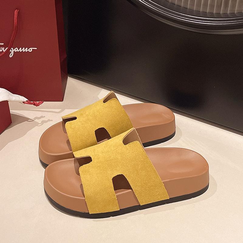 French style flat-bottomed retro casual one-word slippers for women in the summer of 2025, new models for exterior wear, fashionable beach H sandals