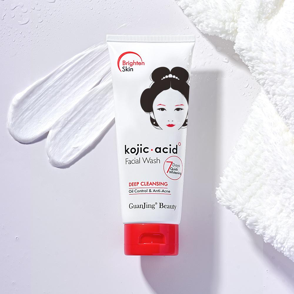 230g Kojic Acid Body Lotion, a Natural Skin Purifier for Face and Body, Contains Kojic Acid, Collagen, Shea Butter, and Can Restore Skin Tone.