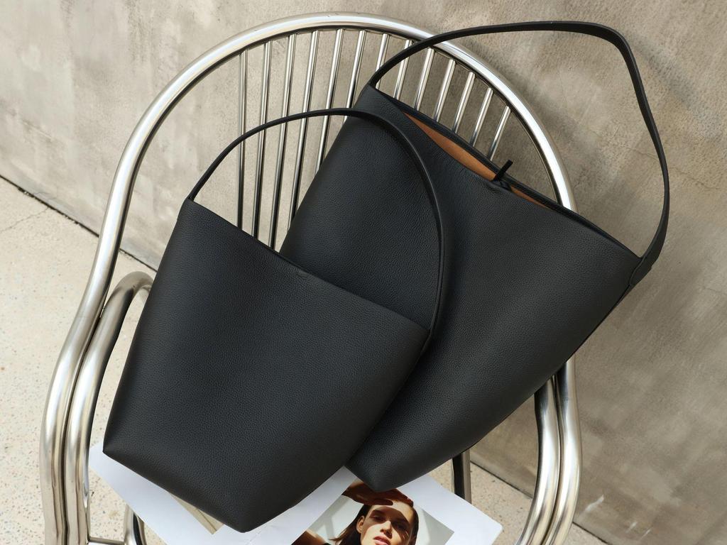 2025 Retro Women's Genuine Leather Bucket Tote Bag - Large Capacity Single Shoulder Bag