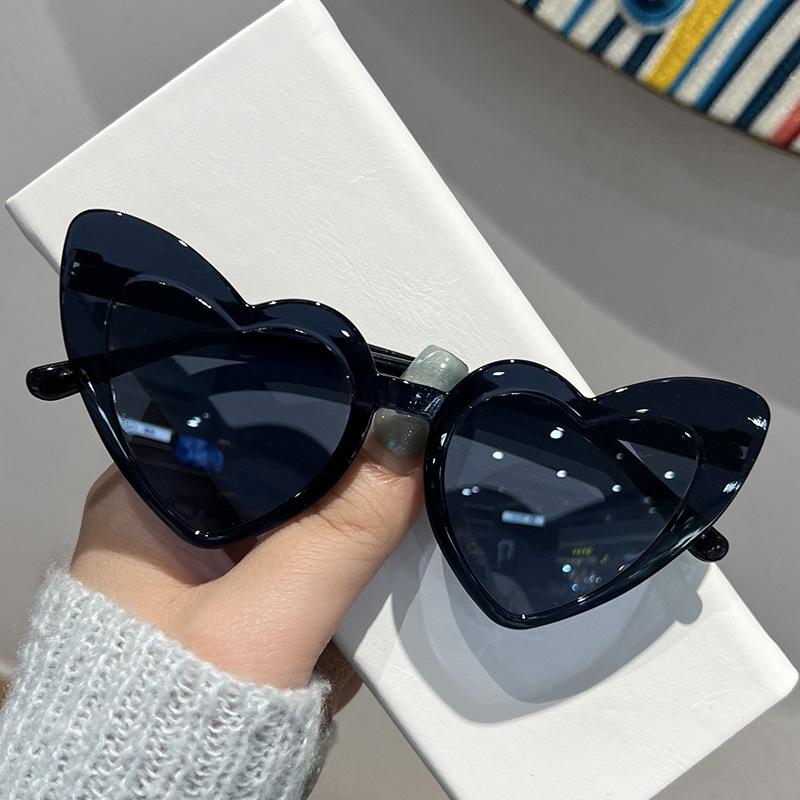 

Heart Shaped Sunglasses Women Gradient Color Uv400 Fashion Cat Eye Sun Glasses Ladies Summer Beach Party Street Style Eyewear