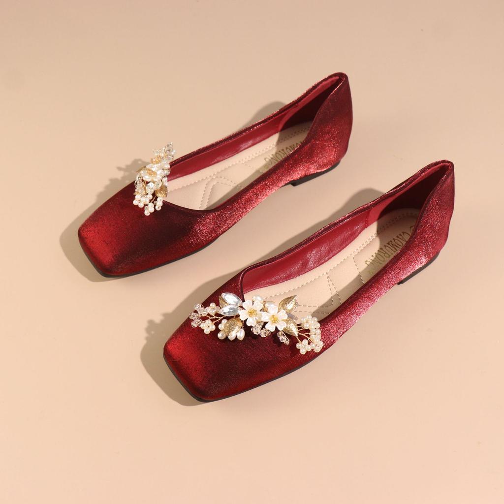 Fashion Women's Red Satin Square Toe Flat Shoes Chinese Style Simple Slip on Soft Bottom Pearl Flower Decoration Wedding Bride Shoes