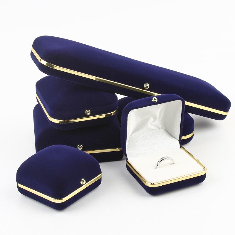 New gold-edged velvet jewelry box, jewelry storage box, ring, necklace, bracelet, and fashion jewelry box