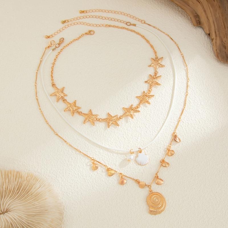 Elegant Clavicle Chain With Shell and Starfish Charm Casual Bohemian Jewelry for Daily Wear or Holiday Outfits