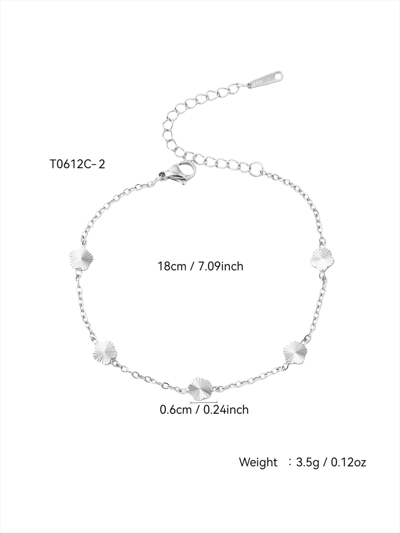 

Instagram-Inspired Fashion: Elegant And Refined Stainless Steel 18K Gold-Plated Small Flower Bracelet For Women