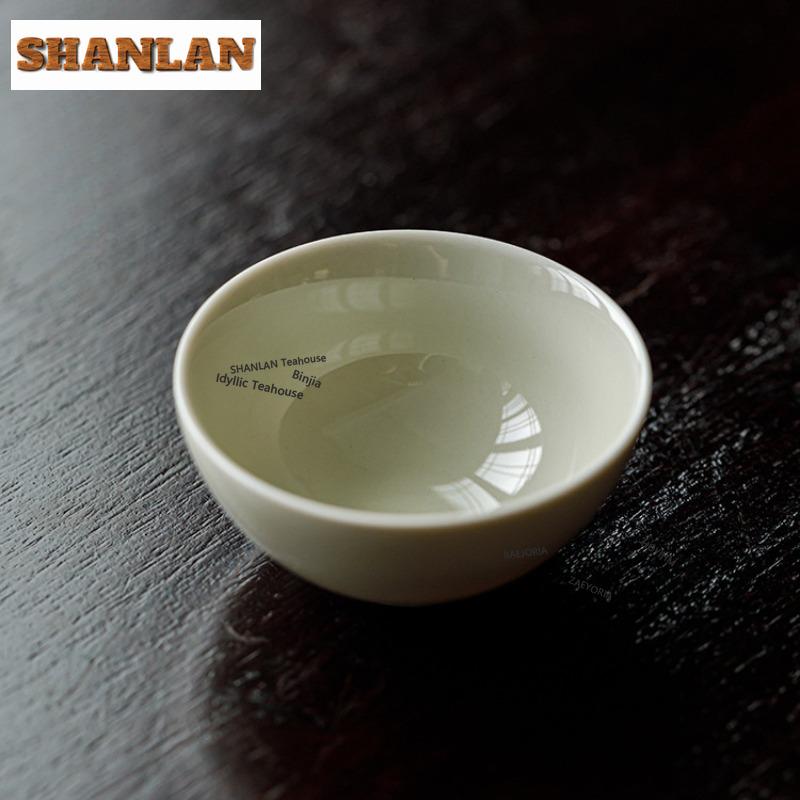 HOYIHM 2pc/lot Honey-glazed Teacup Creative Tea Bowl Jug Tea-tasting Smelling Cup Chazhan Master Cups Ceremony Decoration 35ml