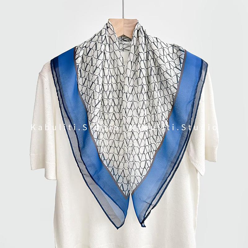 Polka dot small square scarf silk scarf women's matching shirt professional flight attendant neck protection neck circumference neck tulle scarf scarf