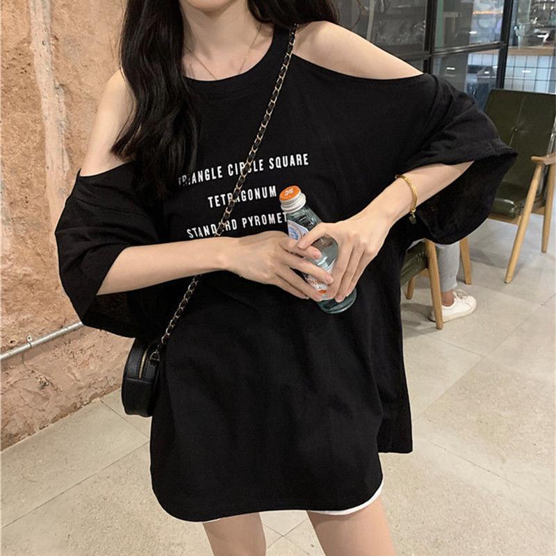 

Свободная футболка с открытыми плечами и половиной рукава, женская летняя корейская футболка с принтом для студентов, топ средней длины с короткими рукавами M чёрный
