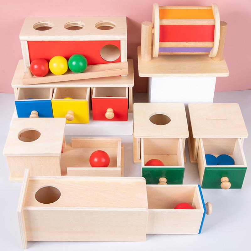 Montessori Holzmünz- und Ballbox Lernspielzeug für Kleinkinder (Alter 1-3)