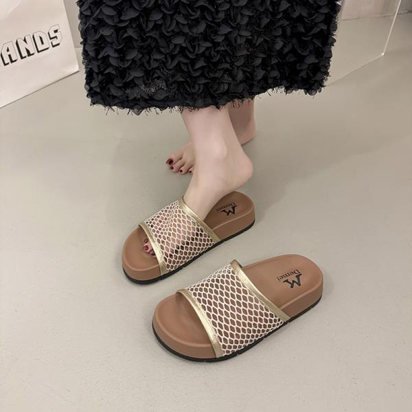 Fashion Shoes Women Slippers Summer Platform Pantofle Fretwork Heels Slides Soft 2025 Flat Round Toe Slippers Women Summer Female Shoes