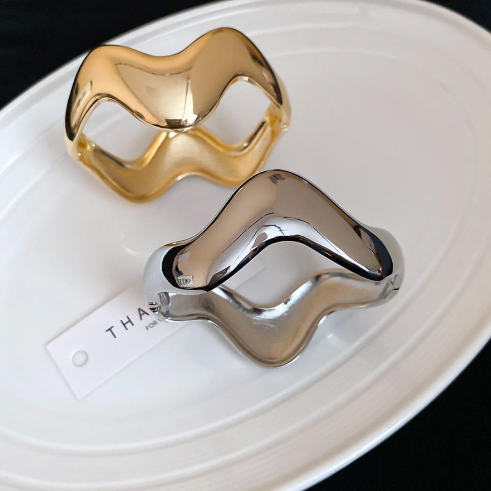Irregular Wave Shape Zinc Zinc Alloy Wide Open Bangle Gold Silver Color Exaggerated Bracelet  Girls