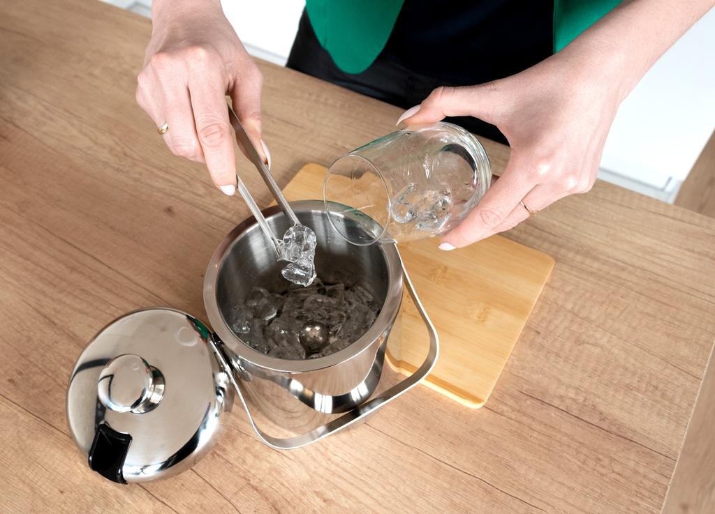 Facundo Ice Bucket With Tongs