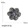 Elegant Pearl Gun Black Flower Brooches for Women Rhinestone Plant Pins Event Party Backpack Decoration Clothes Accessories