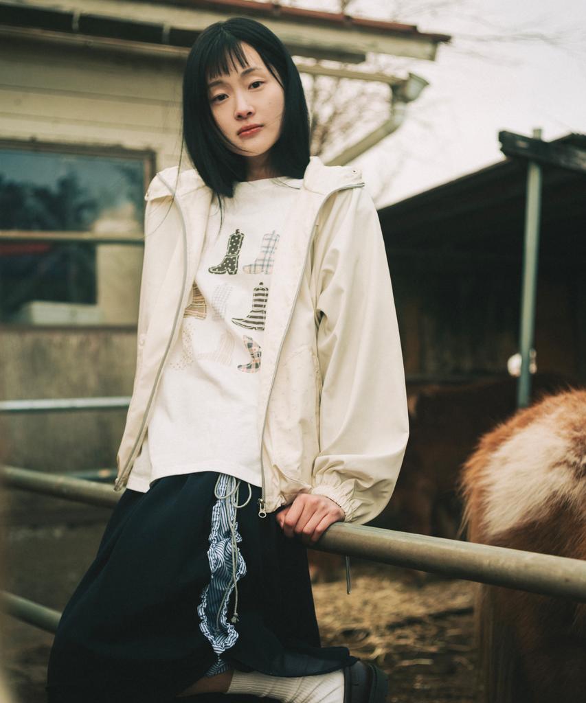 Ohesio Pony Boots Overfit T-Shirt, White