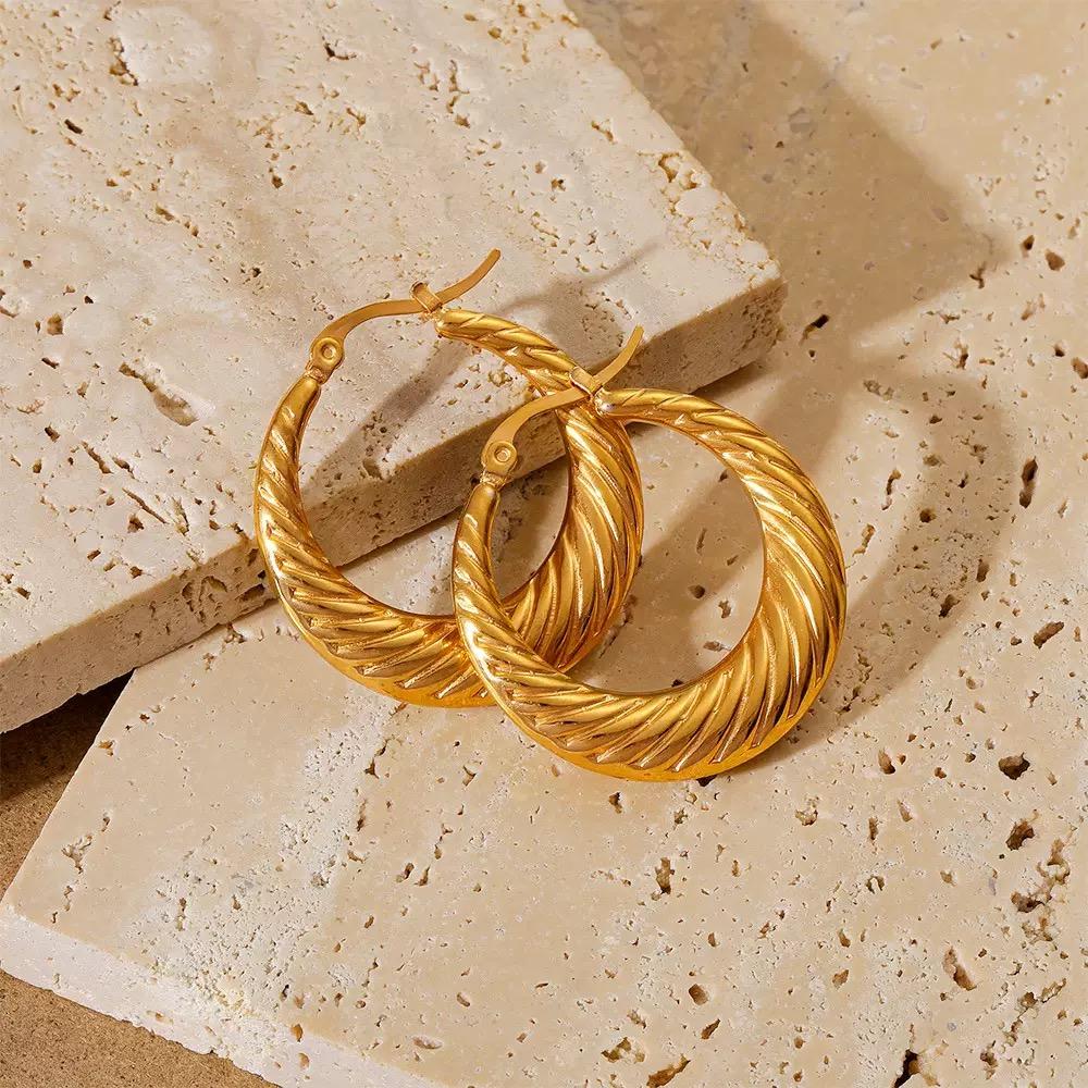 Trendy 316 Stainless Steel C-Shaped Hollow Hoop Earrings Zircon Sparkling 18K Gold Plated Lilia Women Party Occasion