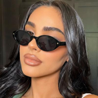 Trendy Small Oval Designer Sun Glasses Women's Luxury Design Brand Retro Style Black Shades Eyeglasses Ladies Goggle UV400 Protection Eyewear