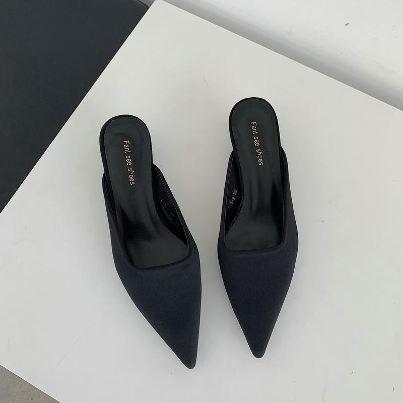 2024 jaro s špičatou špičkou Ženy Mules Pantofle Móda Candy Barva Dámské Elegantní Šaty Sandál Čtvercový nízký podpatek Skluzavky