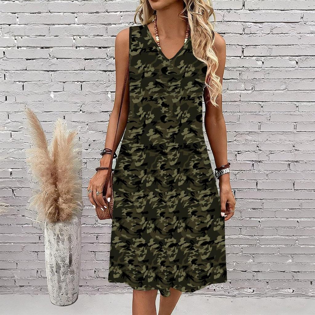 Plus Size V Neck Sleeveless Dress Natural Small Floral Print For Urban Garden Stroll