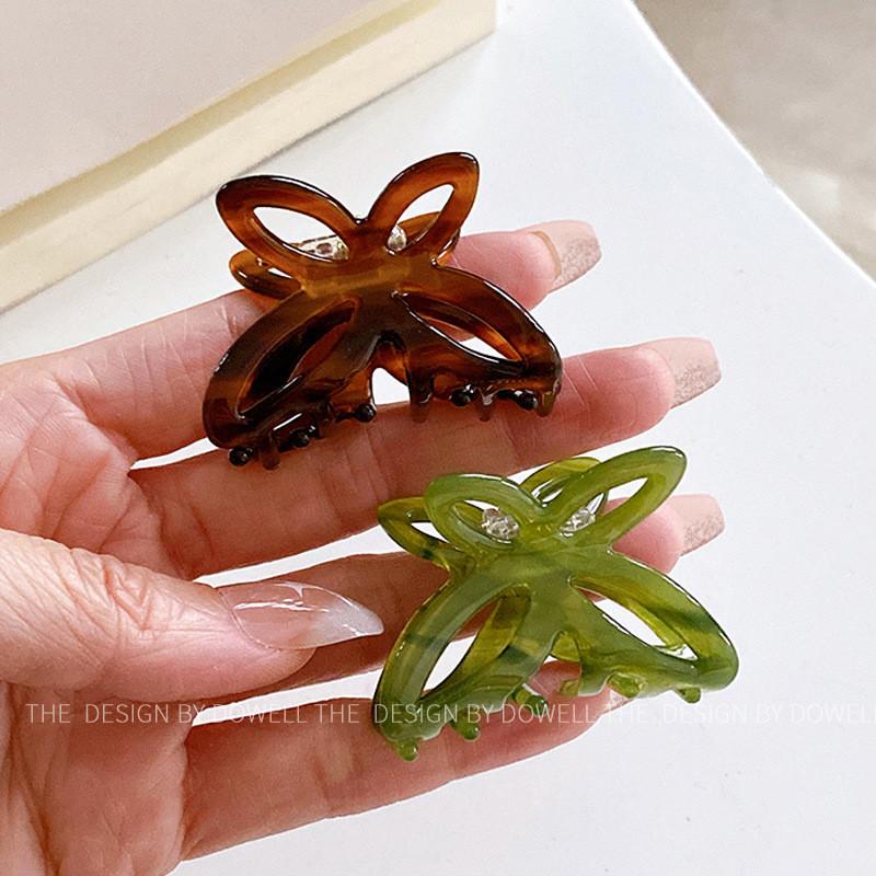 Chic And Trendy Mini Butterfly Hair Claw Clip In Acetate For Fashionable Women