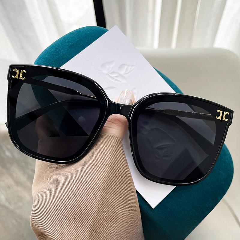 Sunglasses Online Celebrity Temperament Sunglasses Female Driving Anti-ultraviolet Slimming Glasses.