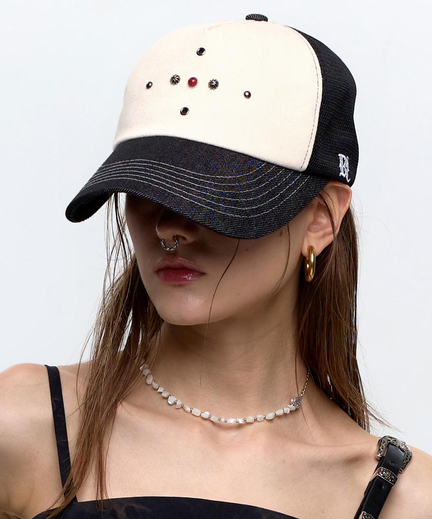 Aleseueseussi Western Rivet Mesh Cap - Black/Ivory