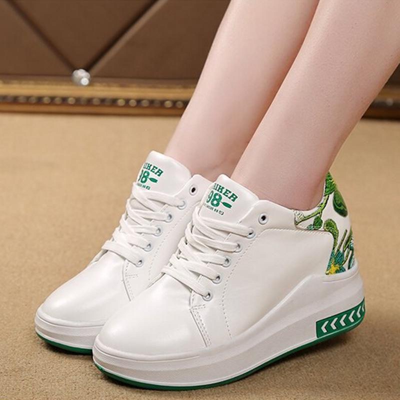 Stylish Flower Lace Sneakers For Women With A Chic Thick Bottom Platform Design