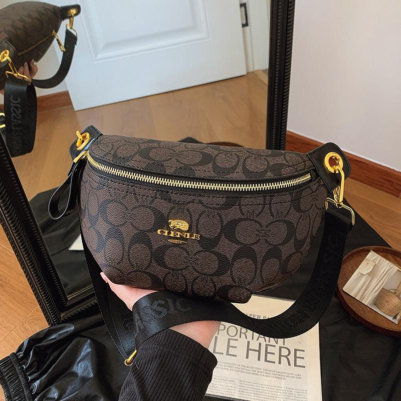 Premium bag women's new retro printed messenger bag women's breast bag wide shoulder strap women's bag casual bag trendy girl
