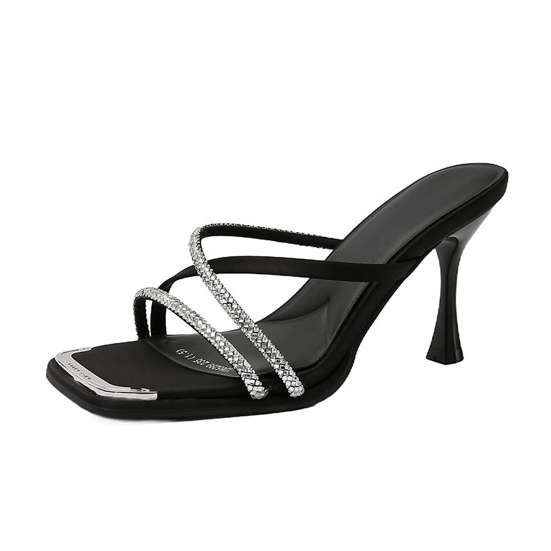 Mode Temperament Kristall Slipper Sommer Neu Quadratische Spitze Offene Zehenpartie Überkreuzte Dünne Riemen Rutschfest Abriebfest Hohe Absätze