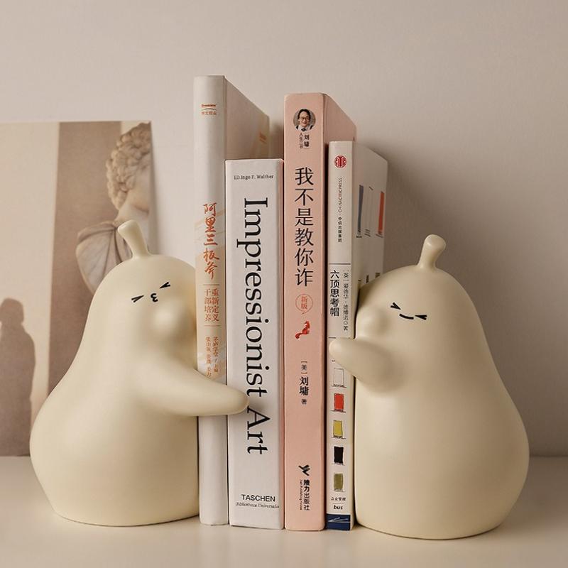 Set of 2 Cute Hugging Pear Ceramic Bookends, Heavy Duty Book Stopper for Home Office Desk Decor, Aesthetic Room Ornament , Gift