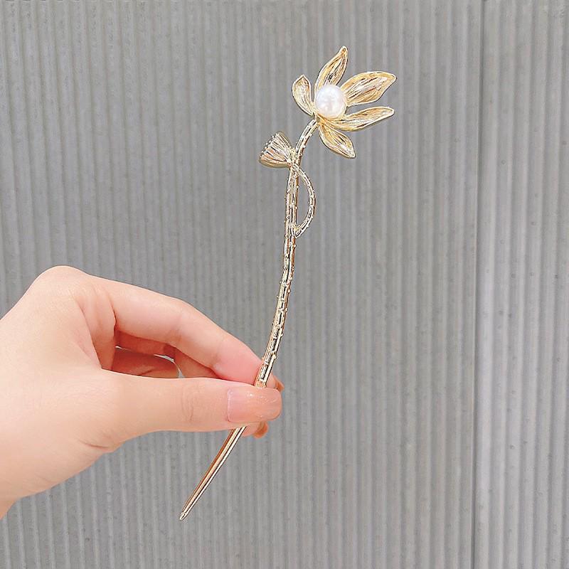 Tassel Flower Hairpin: Elegant Chinese Style Hanfu & Qipao Hair Accessory for Women